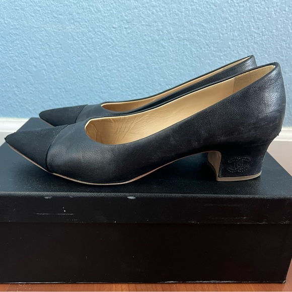 Chanel Point Toe Pumps - Picture 5 of 6